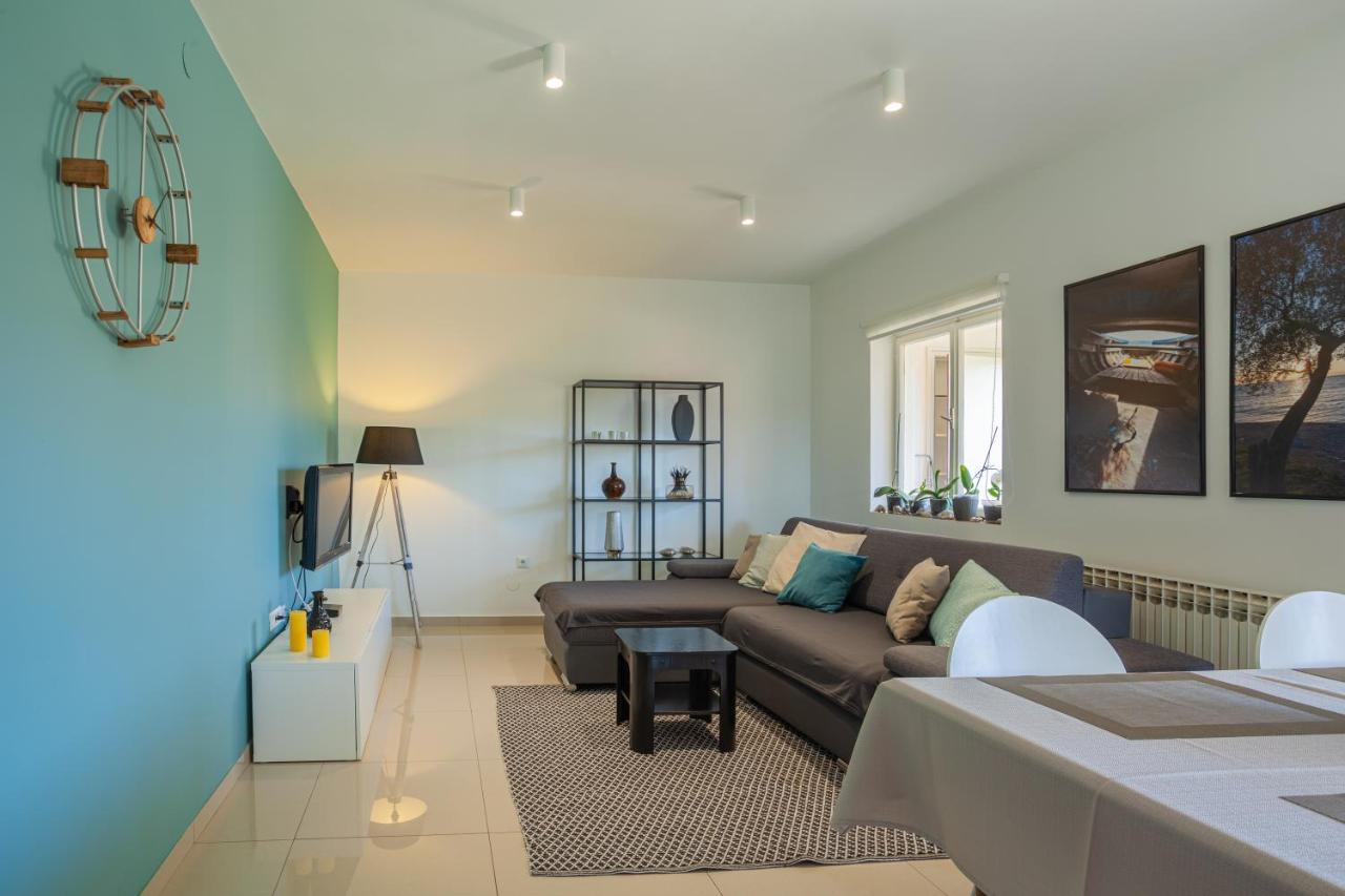 Apartman Petra Cres Extérieur photo