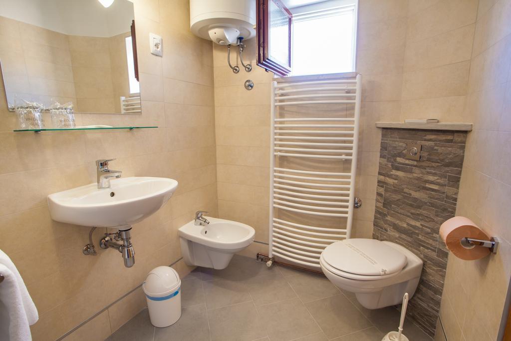 Apartman Petra Cres Extérieur photo